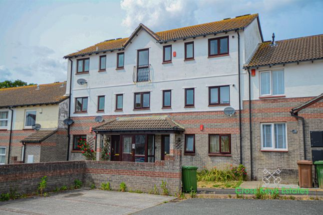 Flat for sale in Washbourne Close, Plymouth