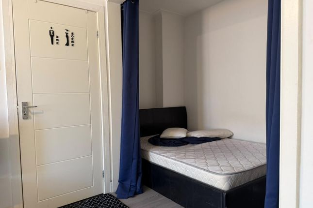 Flat 1, 11 Quantock Gardens, London photo 5
