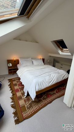 Flat C, 49, Heyford Avenue, London photo 3