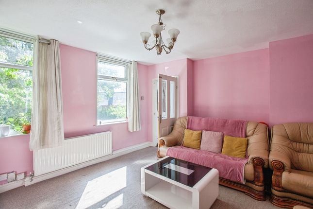 3, Norwood Avenue, Sheffield photo 4