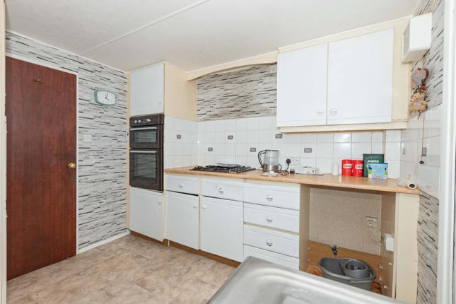 Mobile/park home for sale in Willowbrook Park, Lancing
