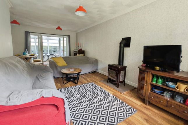 6, Cerrig Llwydion, Port Talbot photo 4