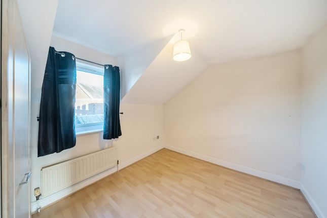 11, Regal Court, Beverley photo 5