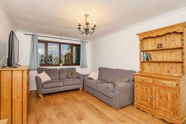 5, Rotherwas Close, Hereford photo 3