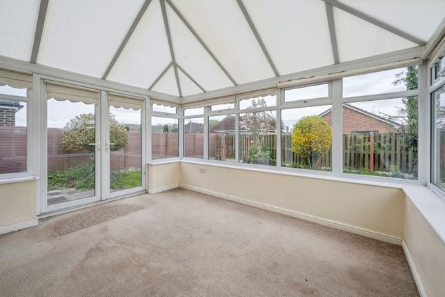 14, Harmby Close, Doncaster photo 3