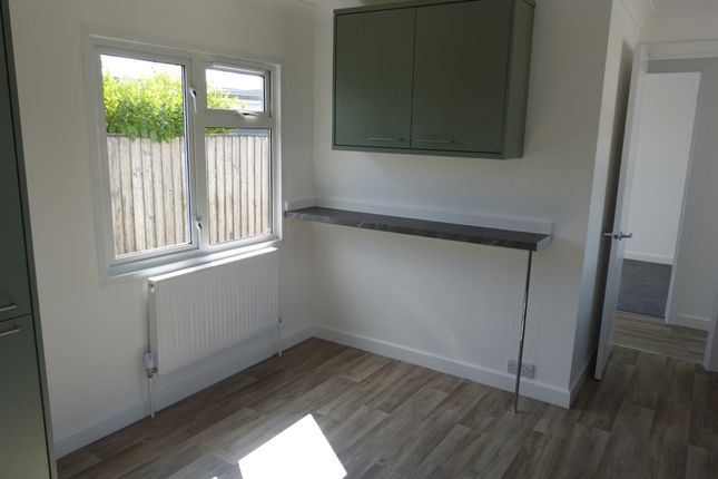 39, Manor Park, Penwithick photo 3