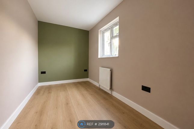 Victoria Road, Ascot photo 3
