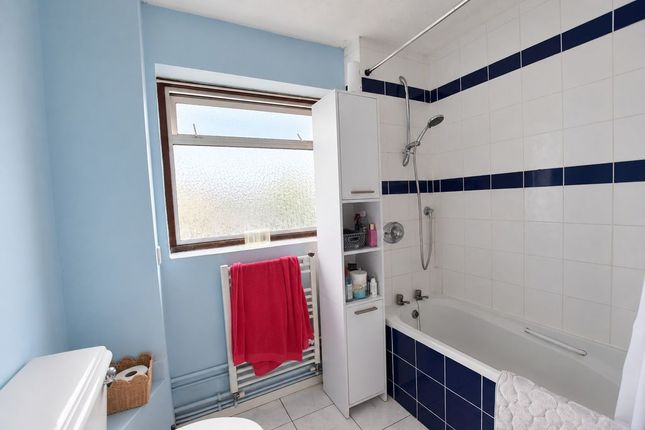 23, Goldthorne Close, Maidstone photo 4