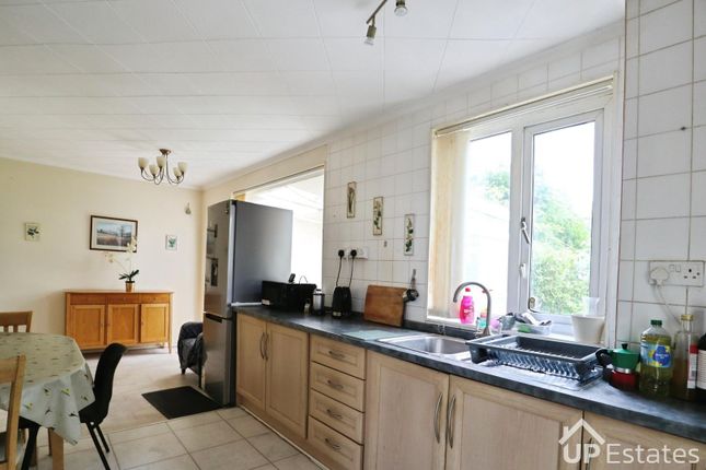 39, Howcotte Green, Coventry photo 4