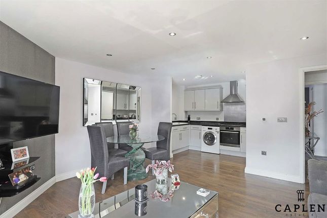 Hemnall Mews, Epping photo 3