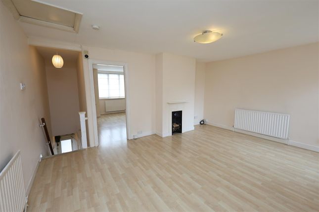 38a, Chipstead Lane, Sevenoaks photo 3