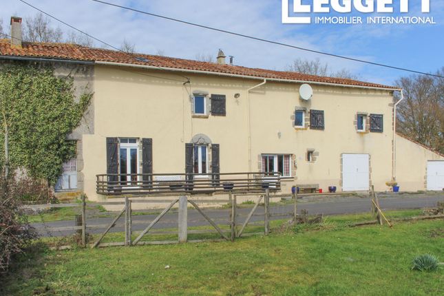 Villa for sale in Neuvy-Bouin, Deux-Sèvres, Nouvelle-Aquitaine
