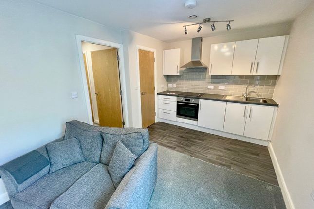 Flat 303, Victoria House, 12, Skinner Lane, West Yorkshire photo 3