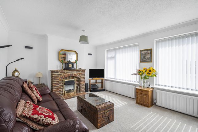 37, Kingston Way, Seaford photo 3