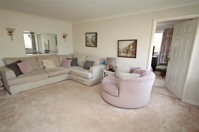 Larkfield,, Kings Farm Lane, Lymington photo 3