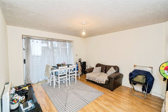 Flat 1, Goldsmiths Court, 2, Briton Street, Hampshire photo 3