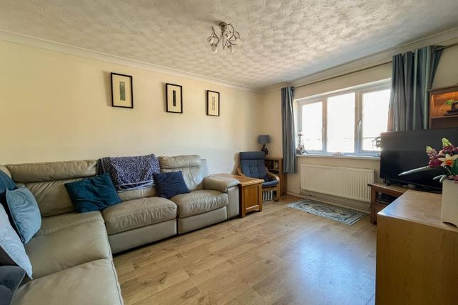 21, Harebell Close, Cambridge photo 4