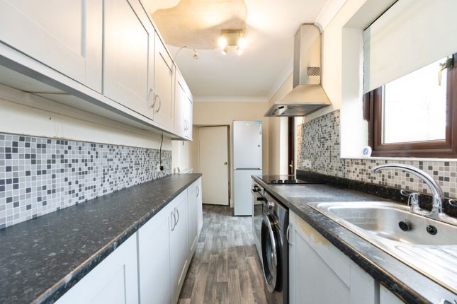 8, Collingwood Street, Bishop Auckland photo 3