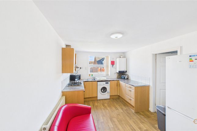 Room 10, 50, Woodlands Road, Middlesbrough photo 2