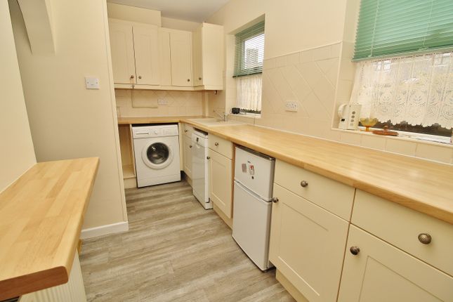 2, Regents Court, Havant photo 4