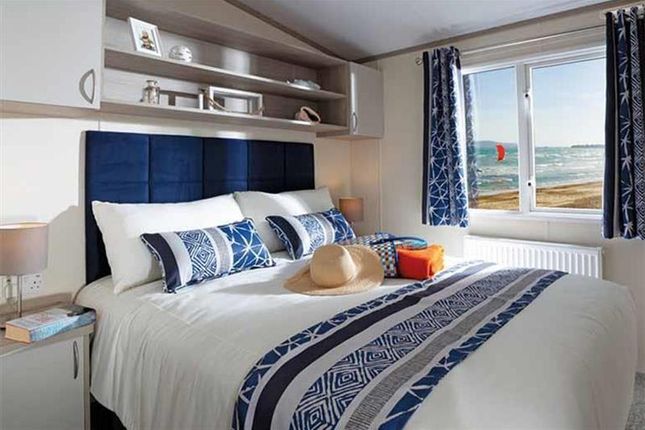 St Helens Coastal Resort, Field Ln, Ryde photo 5