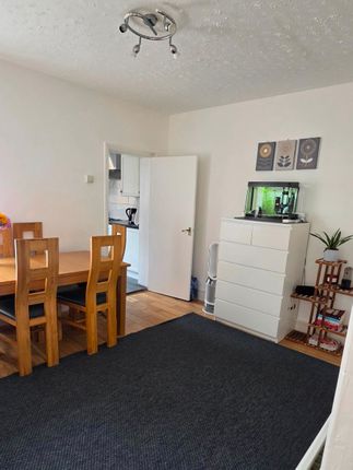 95 Melville Road, Rainham photo 2