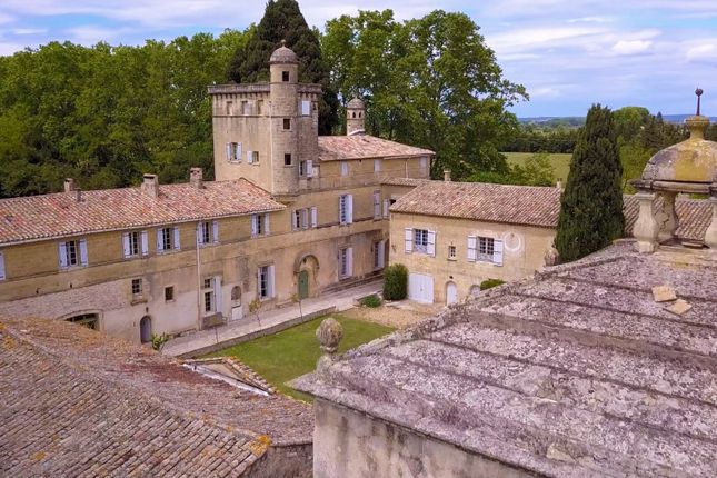 Ch&acirc;teau for sale in Aimargues, Uzes Area, Provence - Var
