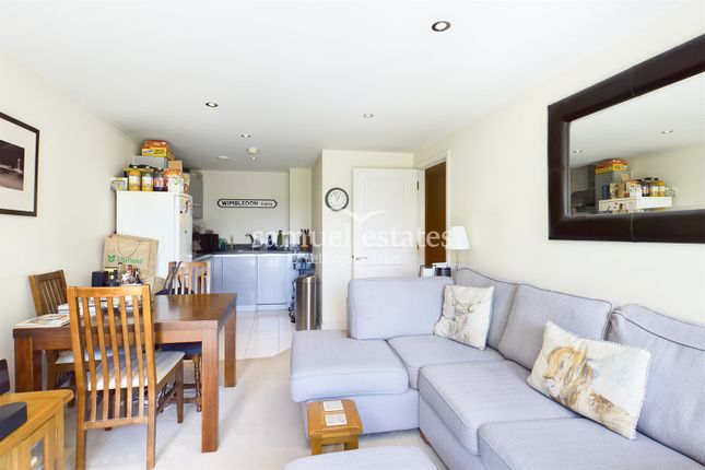 Thumbnail Flat to rent in Durnsford Road, Wimbledon