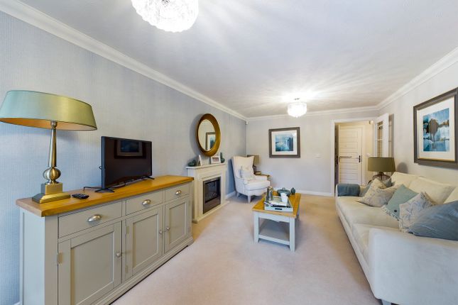 Wratten Road West, Dovehouse Lodge, Hitchin photo 4