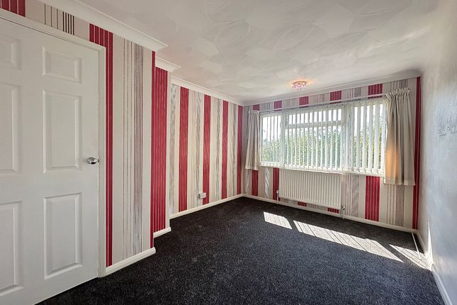 69 Seven Sisters Road, Eastbourne photo 5