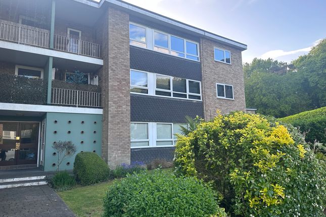 Thumbnail Flat for sale in The Hoe, Watford