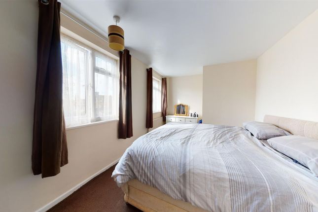 Flat for sale in Park Road, Ramsgate
