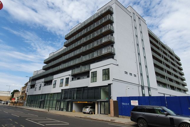 2-bed flat on Carlton House, High Road, Ilford, £295,000