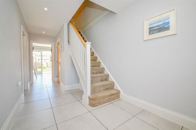 Pembers Hill Drive, Eastleigh photo 4
