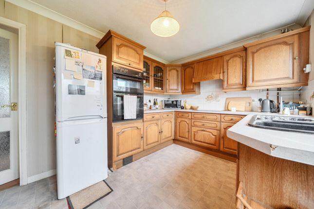 45, Chesham Drive, Nottingham photo 3