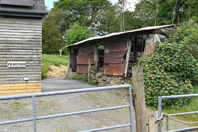Old Barn From Road