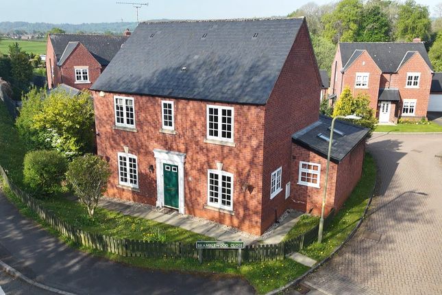 Accomodation Comprises