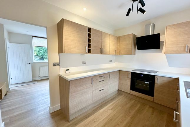 6, Copperfield Drive, LEEDS photo 2
