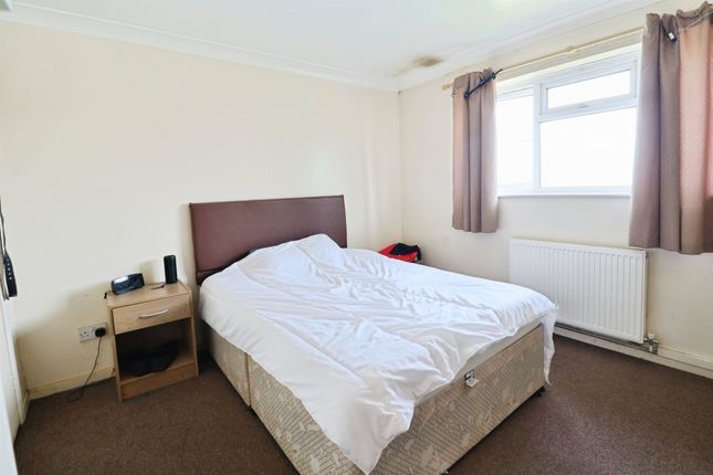 40, Inverness Court, Cranleigh Rise, Cardiff photo 4