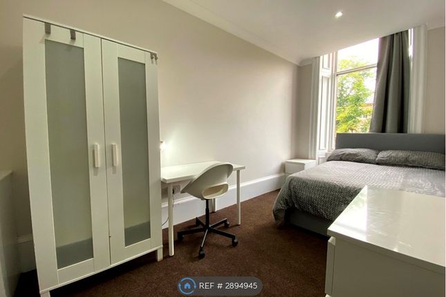 Flat, Cecil Street, Glasgow photo 5