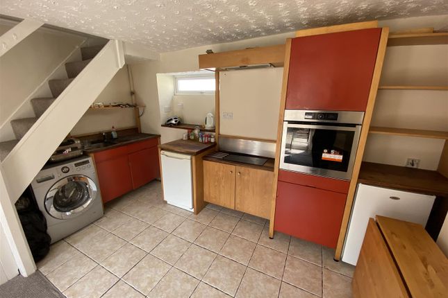 Thumbnail Terraced house to rent in Old Park Terrace, Treforest, Pontypridd