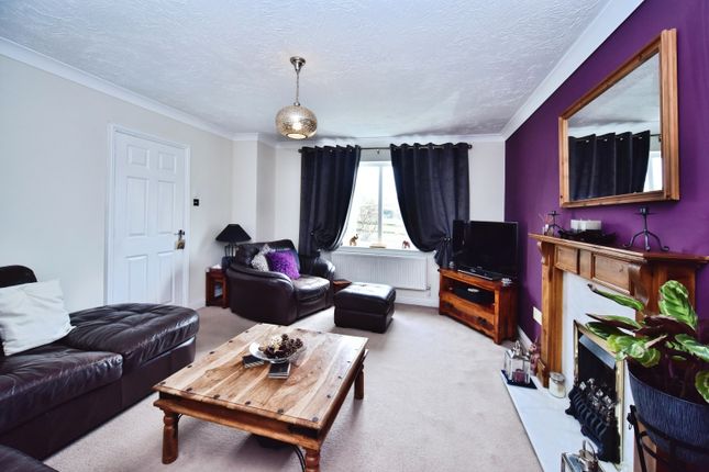 10 Eadred Way, Kemsley, Sittingbourne photo 5