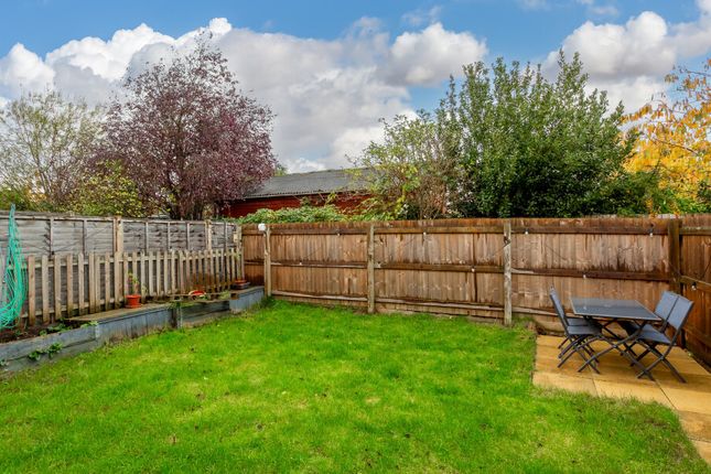 End terrace house for sale in Wren Close, Lower Stondon, Henlow, Bedfordshire