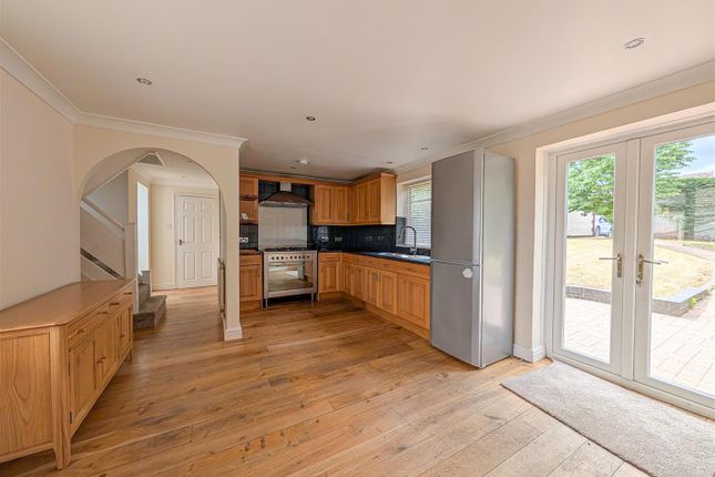 5, Paddocks Drive, Newmarket photo 4