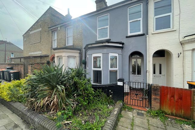 Thumbnail Terraced house for sale in Stanley Street, Bedford