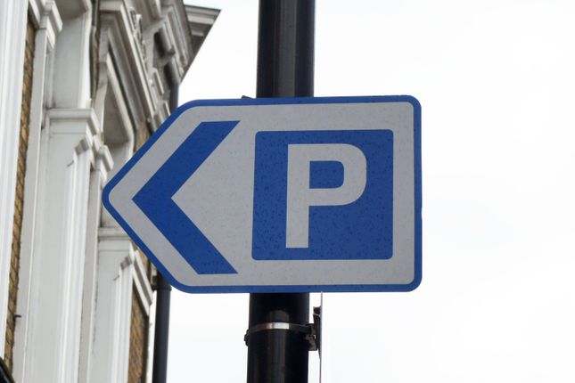 Parking/garage to rent in Britton Street, Clerkenwell