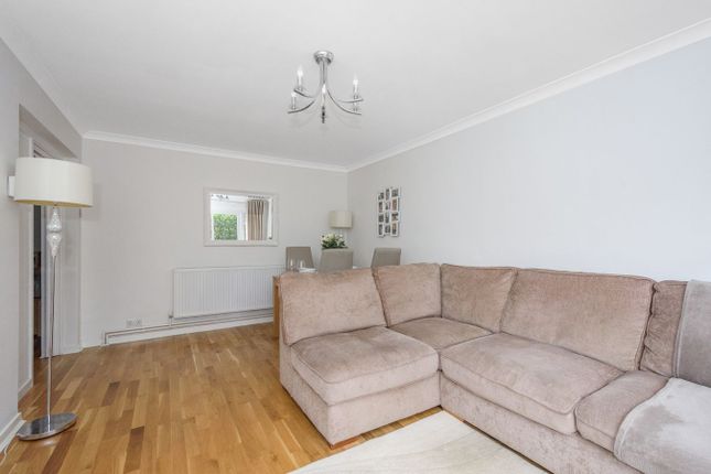 Lydd Close, Sidcup photo 4