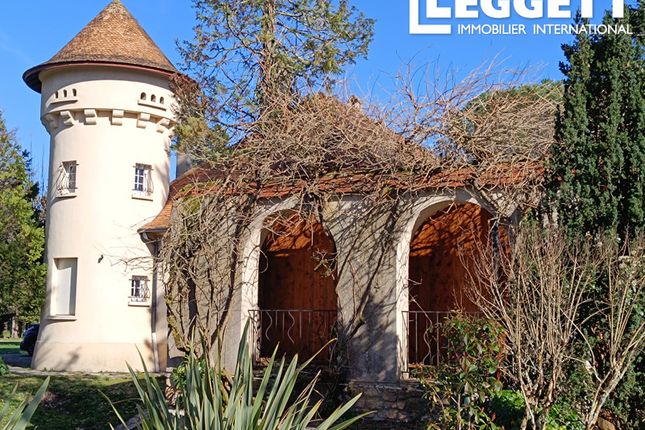 Thumbnail Ch&acirc;teau for sale in Coutras, Gironde, Nouvelle-Aquitaine