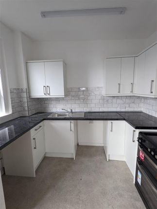 Flat 4 Leigh House, Seaton photo 4