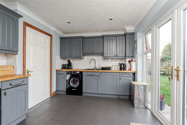 5, Casswell Drive, Spalding photo 2